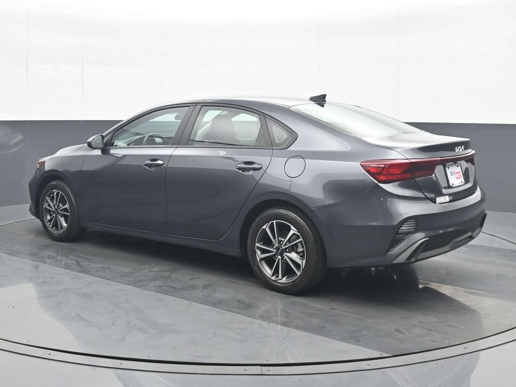 Used 2024 Kia Forte LXS image 4