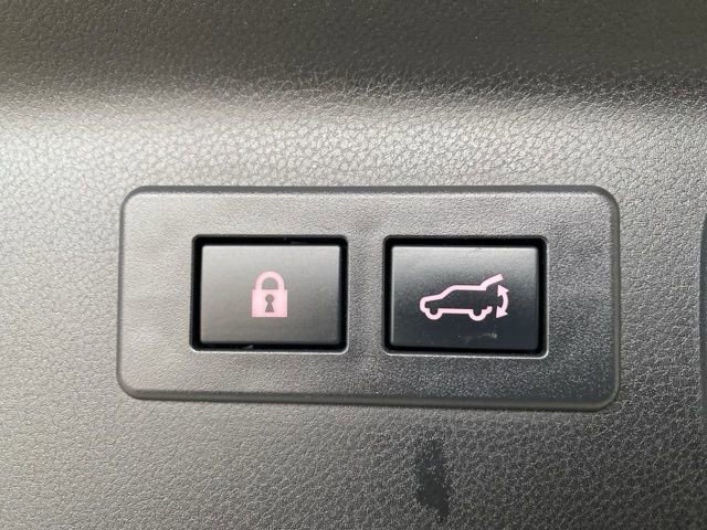 Certified 2025 Subaru Forester Limited image 8