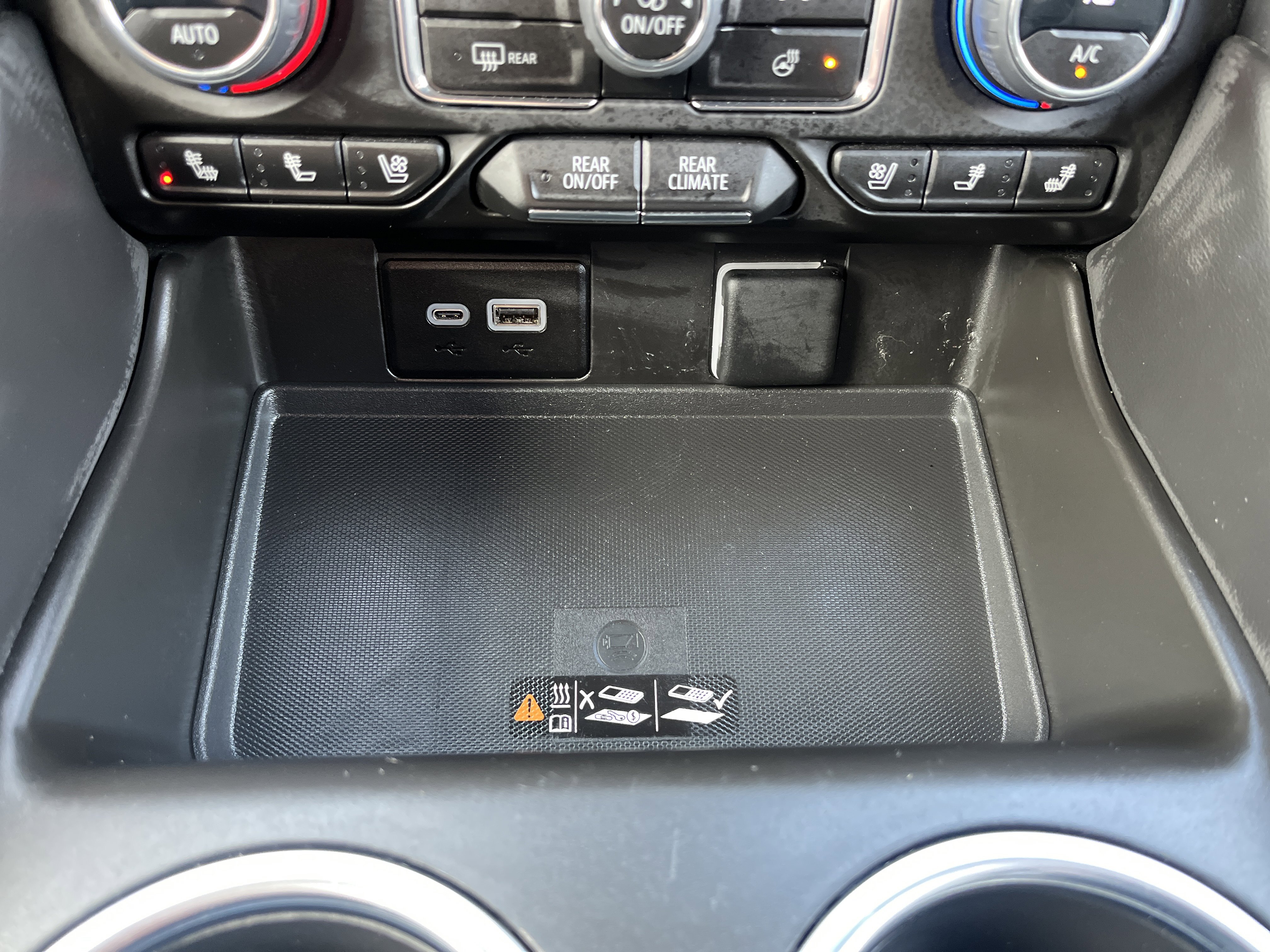 Used 2023 Chevrolet Tahoe High Country w/ Advanced Technology Package image 39