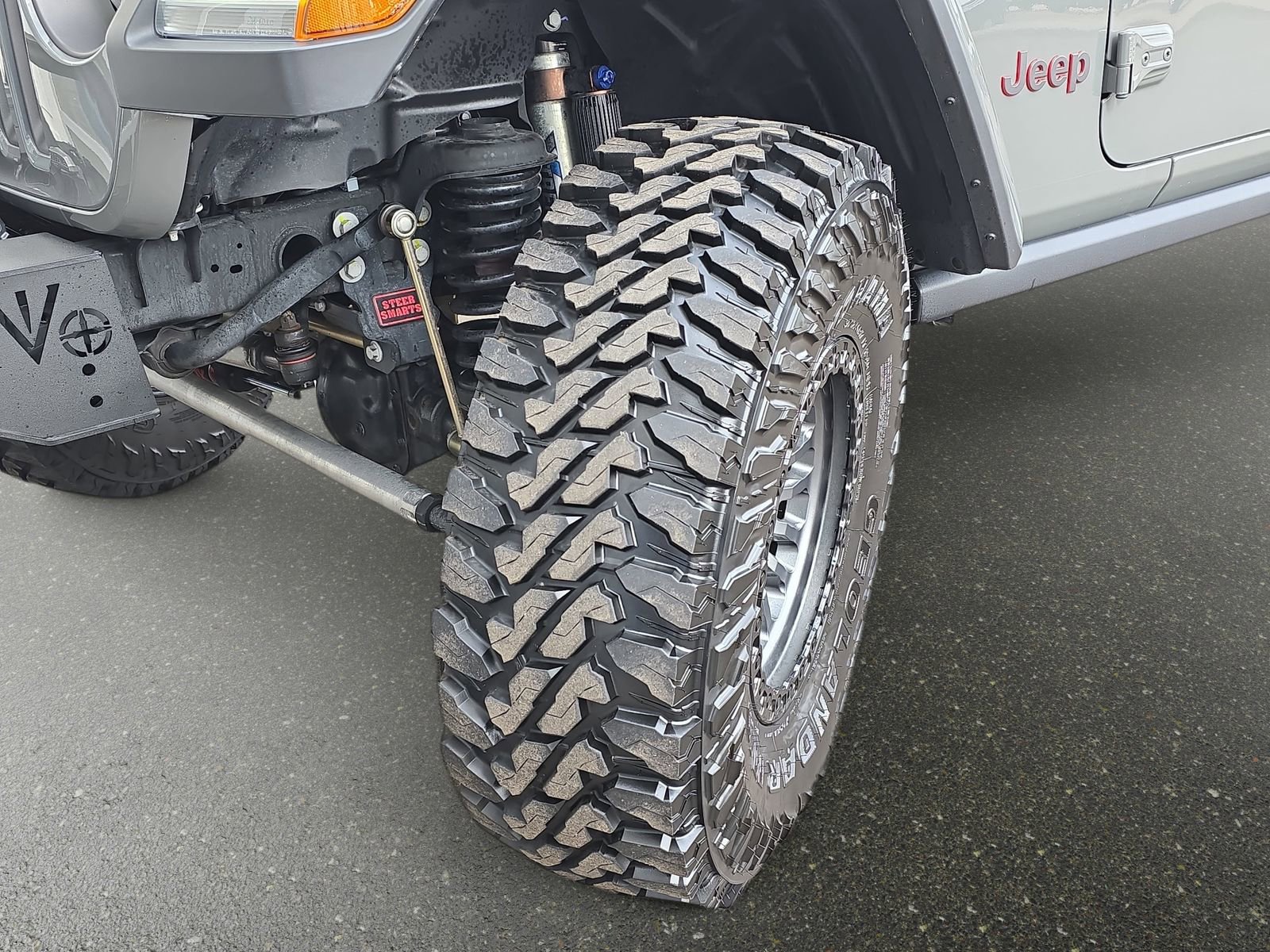 Used 2022 Jeep Gladiator Rubicon w/ LED Lighting Group AWD/4WD image 34