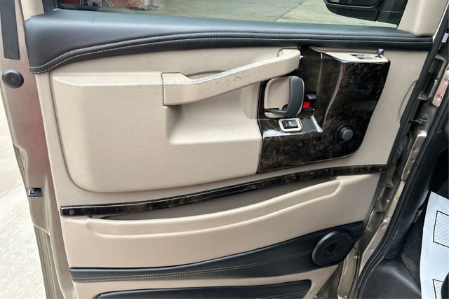 Used 2023 GMC Savana 2500 Extended image 15