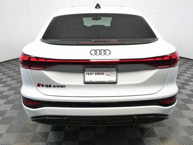 New 2027 Audi SQ6 e-tron Premium Plus AWD/4WD image 31