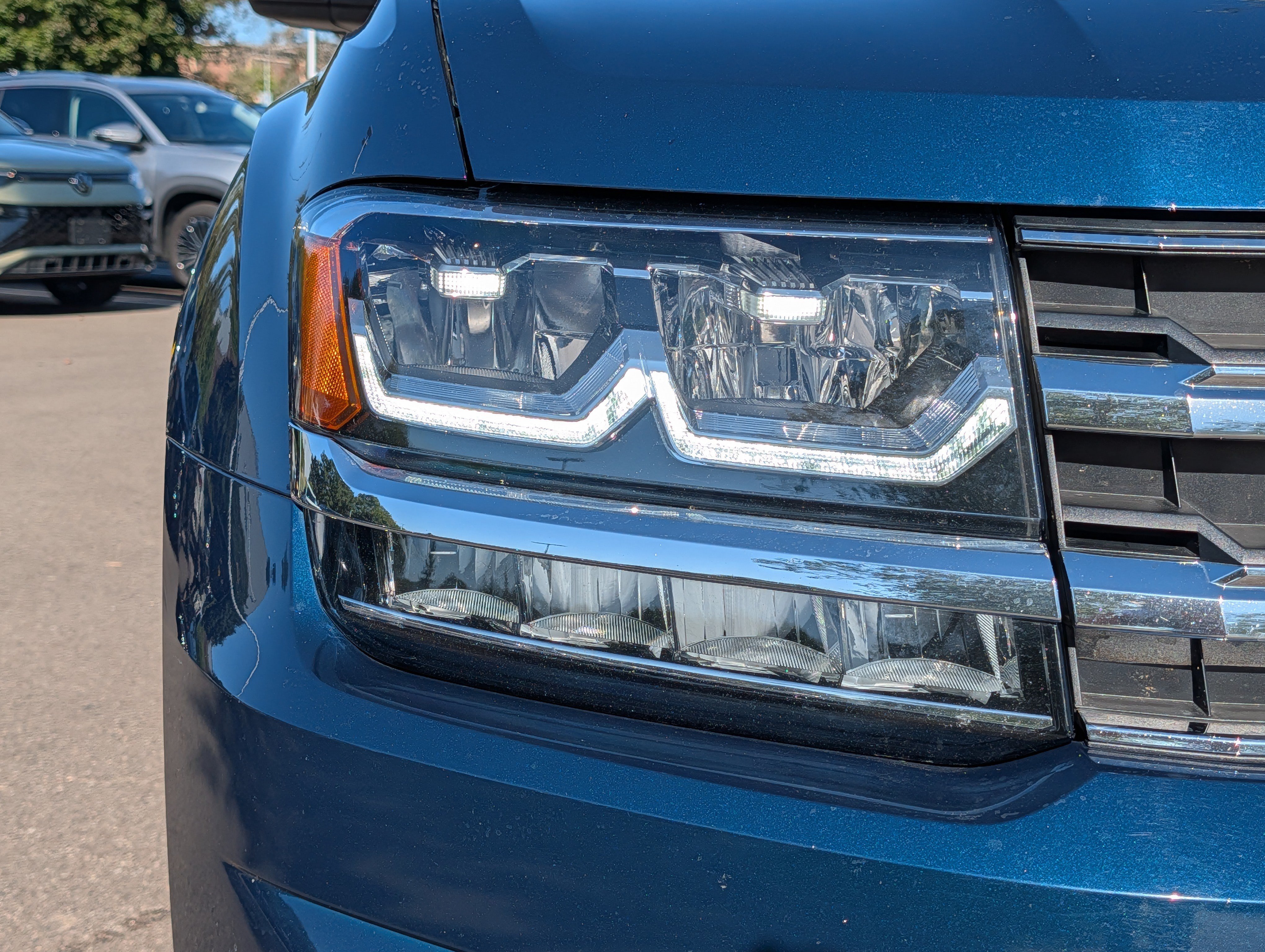Used 2018 Volkswagen Atlas SEL AWD/4WD image 16