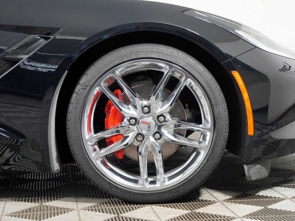Used 2017 Chevrolet Corvette Stingray Coupe w/ 2LT Preferred Equipment Group RWD image 17