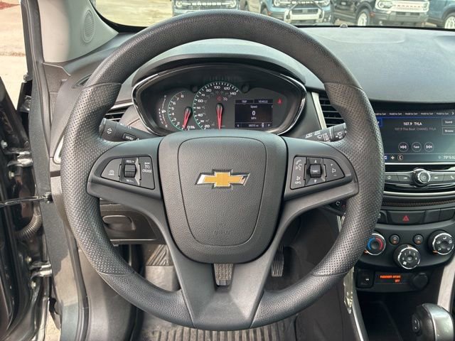 Used 2020 Chevrolet Trax LT FWD image 28