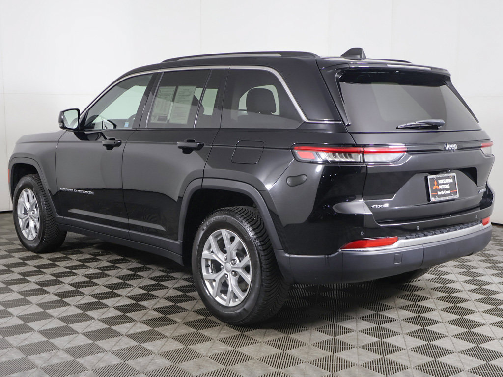 Used 2023 Jeep Grand Cherokee Limited AWD/4WD image 10