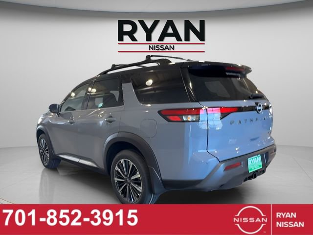 New 2026 Nissan Pathfinder Platinum image 3