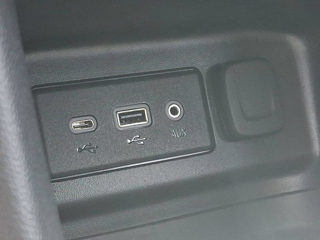 Used 2024 Chevrolet Equinox LT w/ LPO, Floor Liner Package AWD/4WD image 25