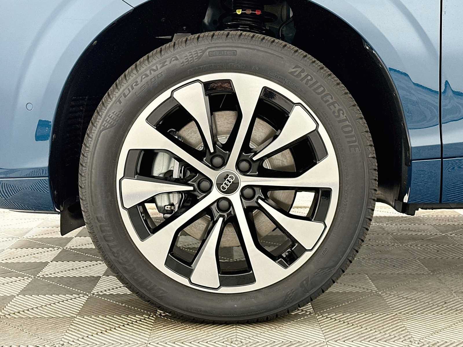 New 2026 Audi Q3 quattro 2.0T AWD/4WD image 30