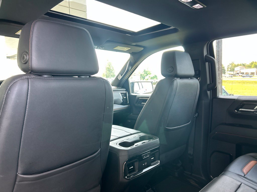 Used 2023 GMC Sierra 1500 AT4 w/ AT4 Premium Package AWD/4WD image 10