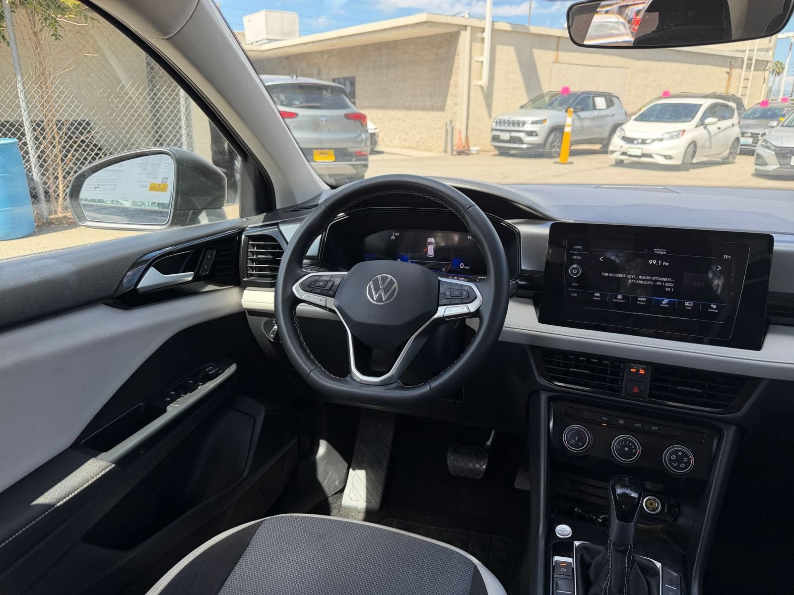 Used 2025 Volkswagen Taos S FWD image 31