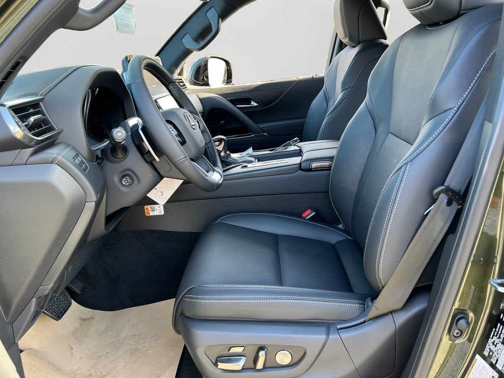 New 2026 Lexus LX 600 4WD w/ Luxury Package image 14