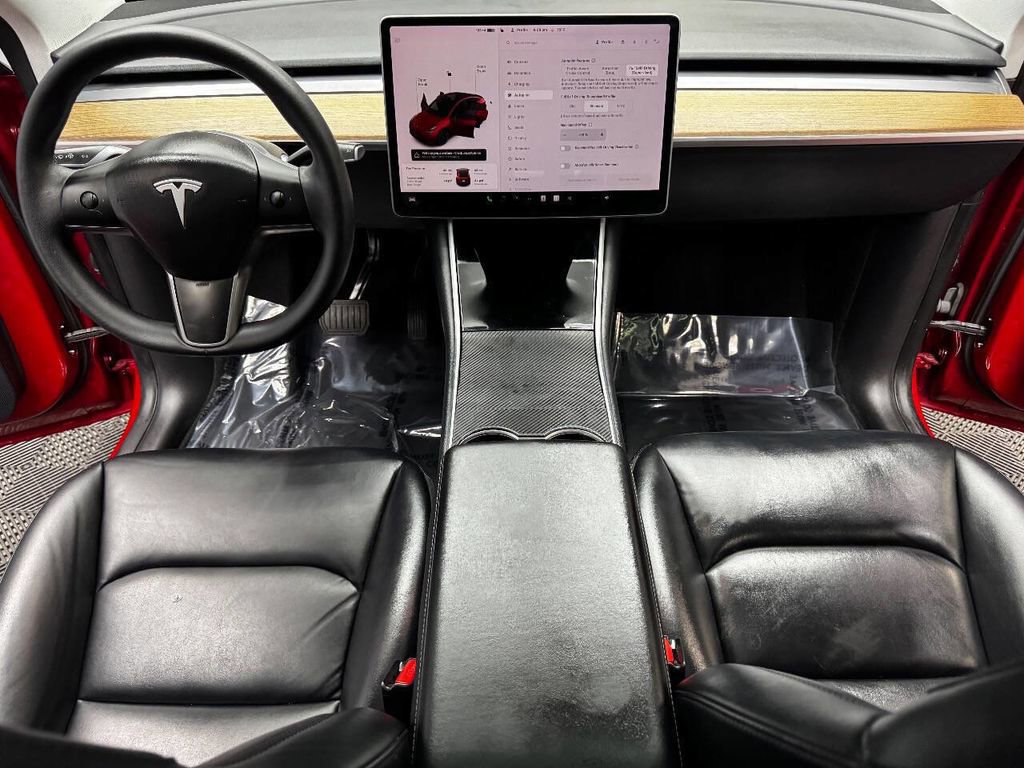 Used 2021 Tesla Model Y Long Range image 39