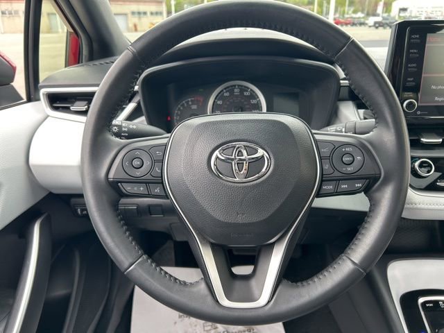 Used 2022 Toyota Corolla SE w/ SE Premium Package FWD image 15