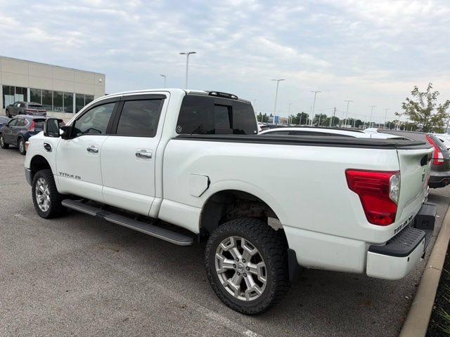 Used 2017 Nissan Titan XD AWD/4WD image 9