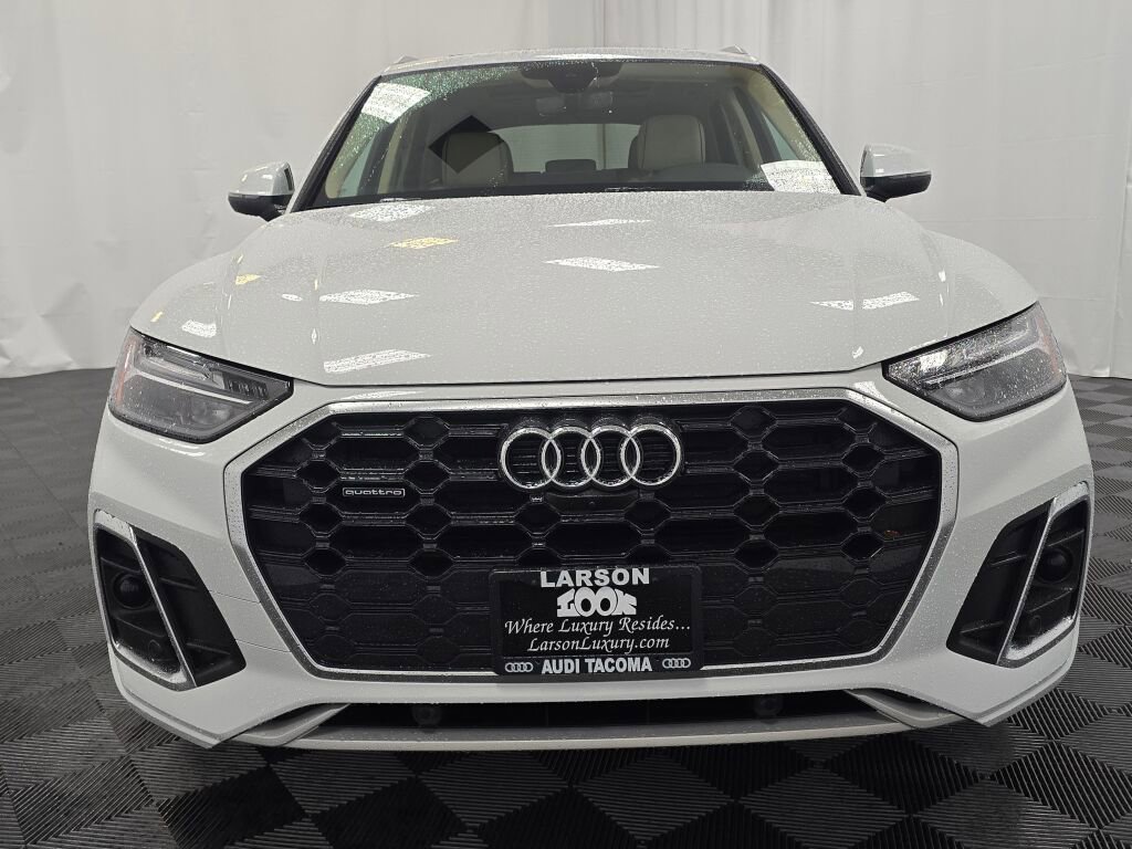 Certified 2025 Audi Q5 2.0T Premium Plus image 9