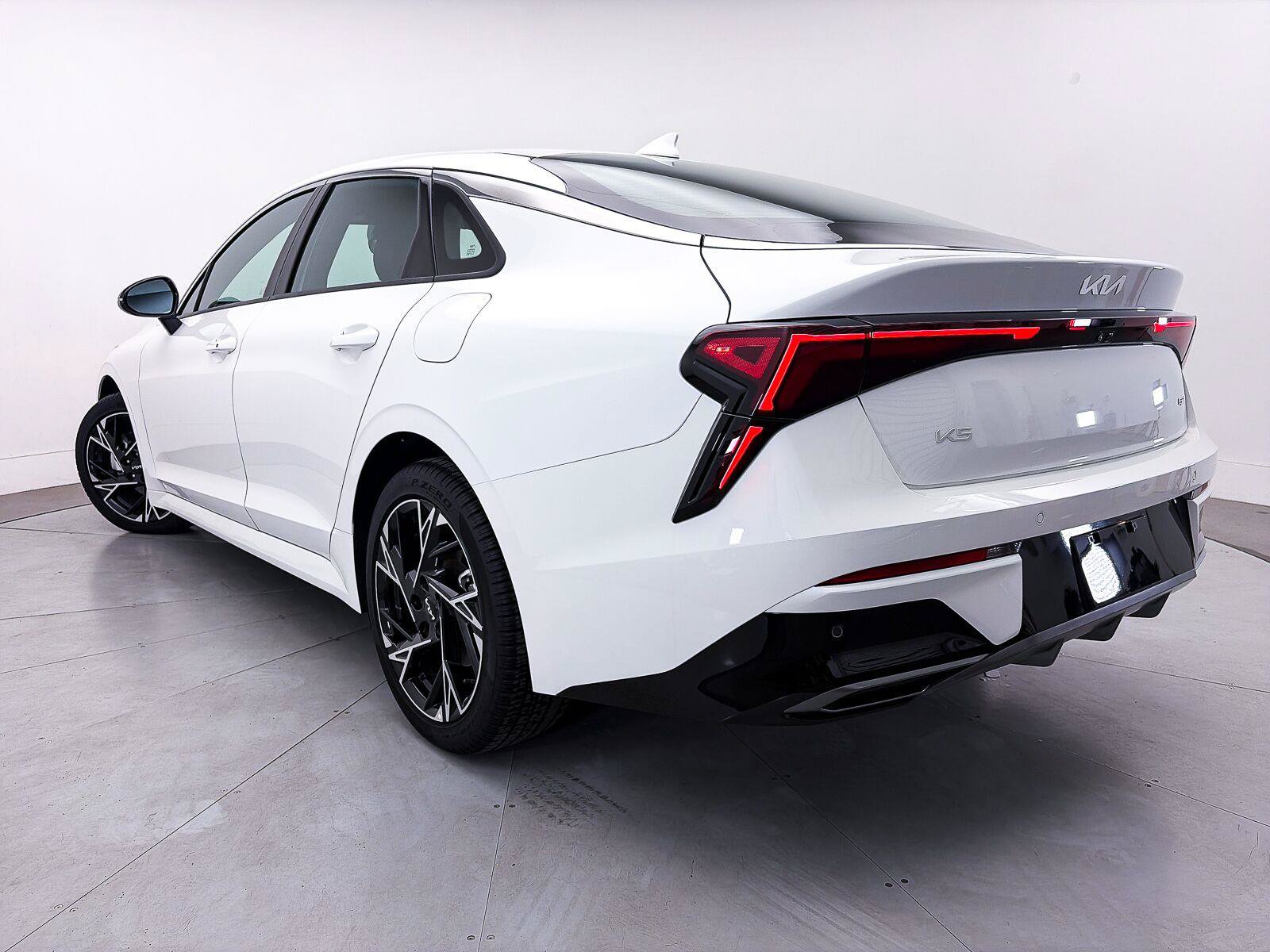 Used 2025 Kia K5 GT-Line FWD image 2