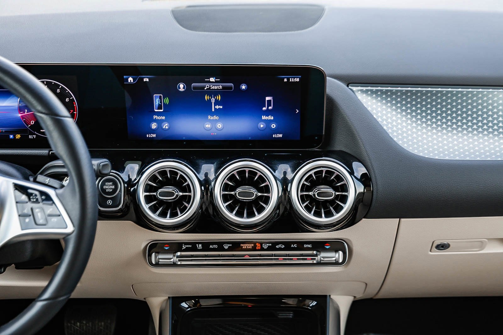 Used 2025 Mercedes-Benz GLA 250 GLA 250 image 11