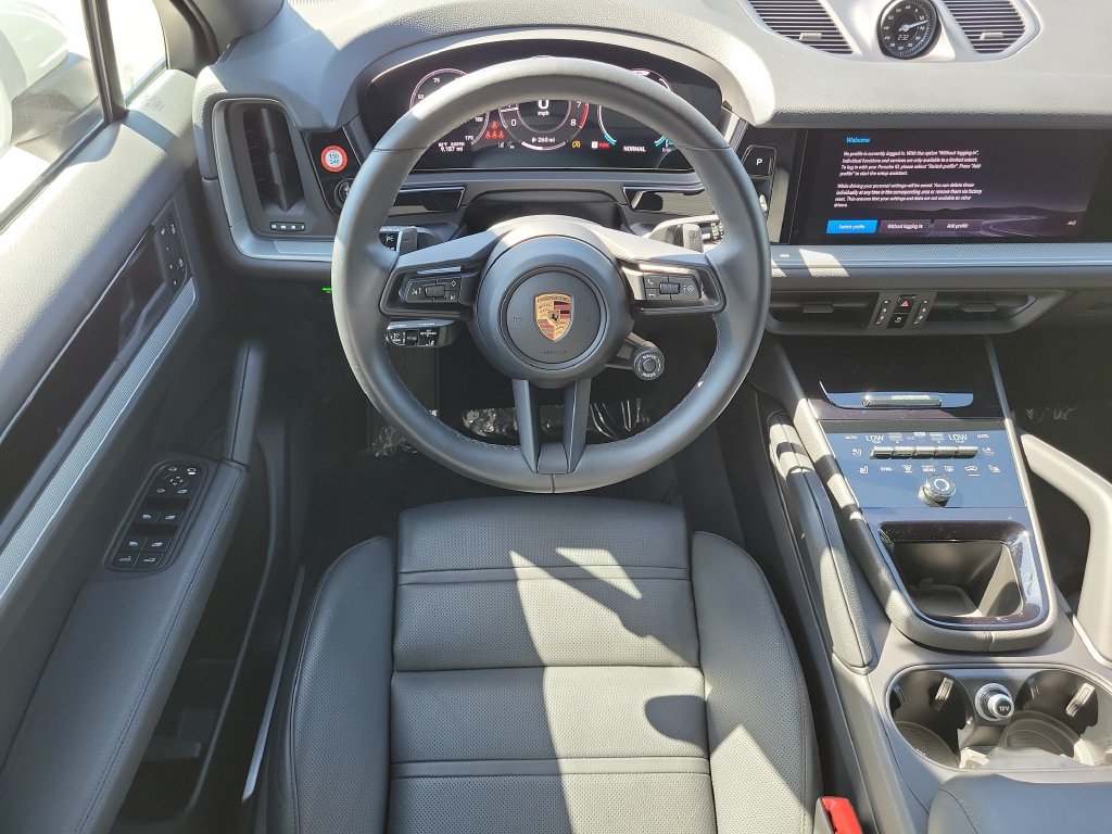 Certified 2026 Porsche Cayenne Coupe AWD/4WD image 21