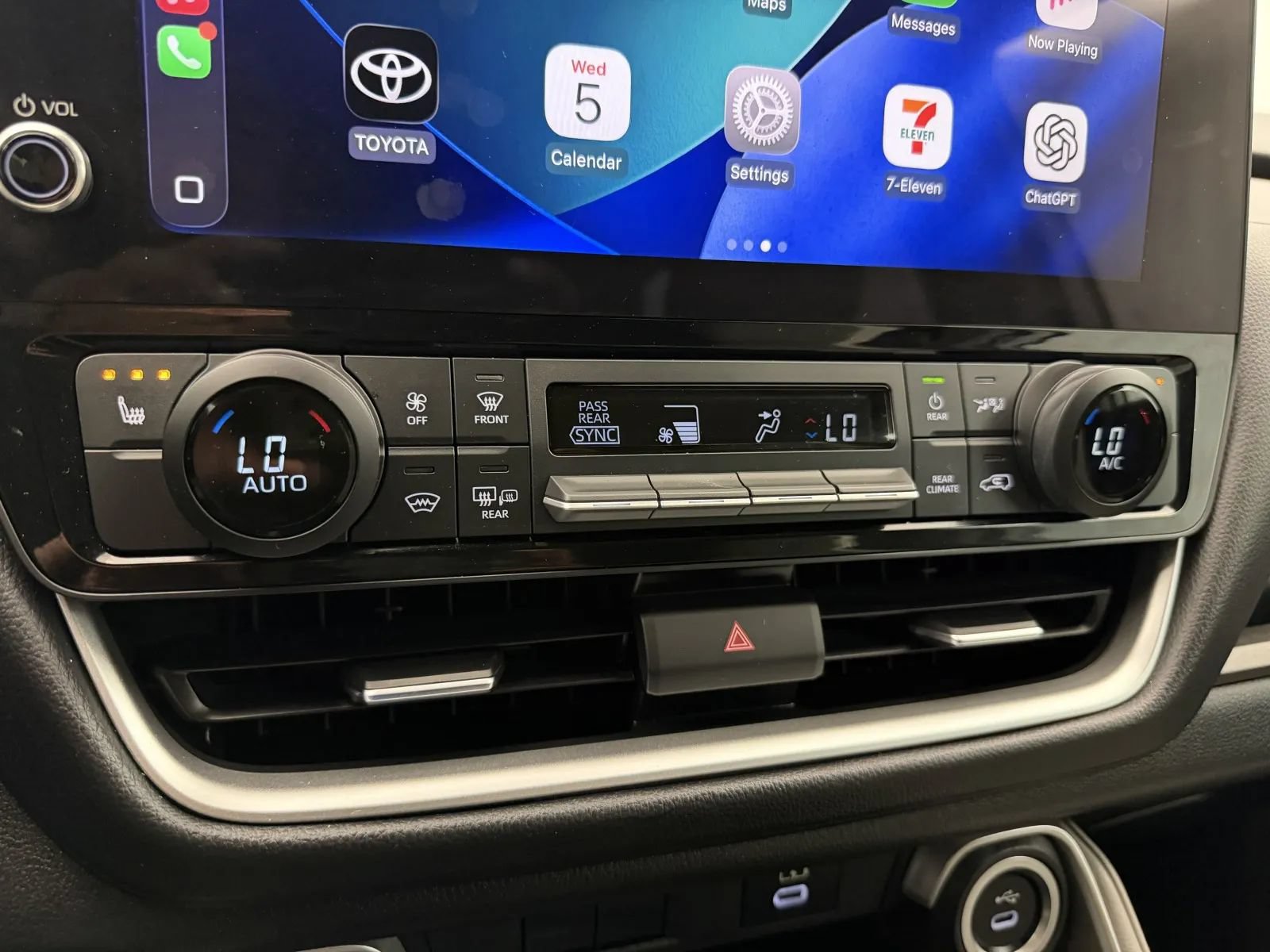Used 2024 Toyota Grand Highlander FWD image 22