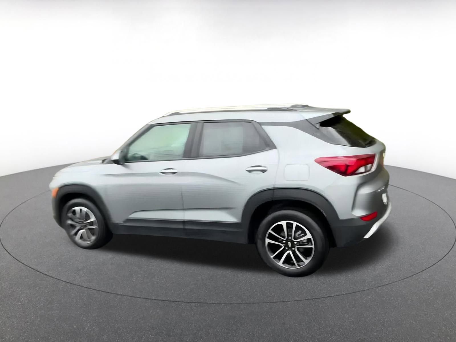 Used 2025 Chevrolet TrailBlazer LT image 10