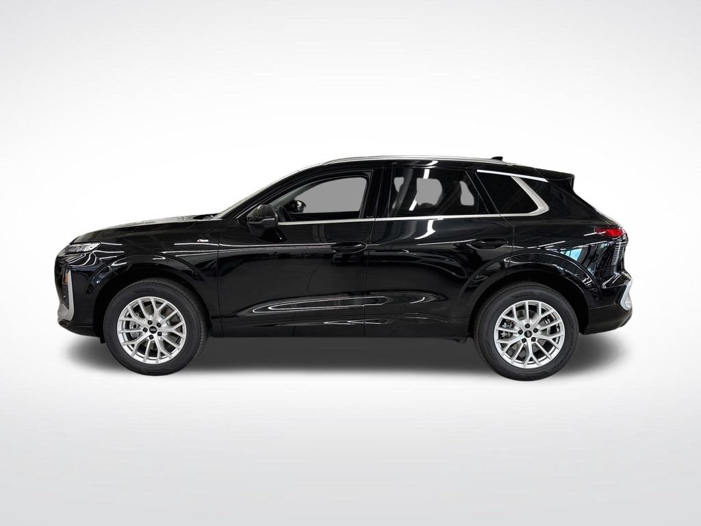 New 2026 Audi Q3 quattro 2.0T AWD/4WD image 2
