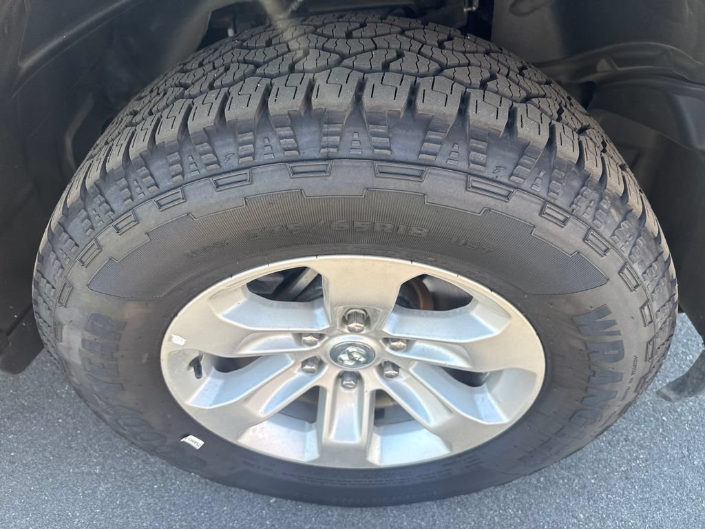 Used 2022 RAM 1500 Laramie AWD/4WD image 34