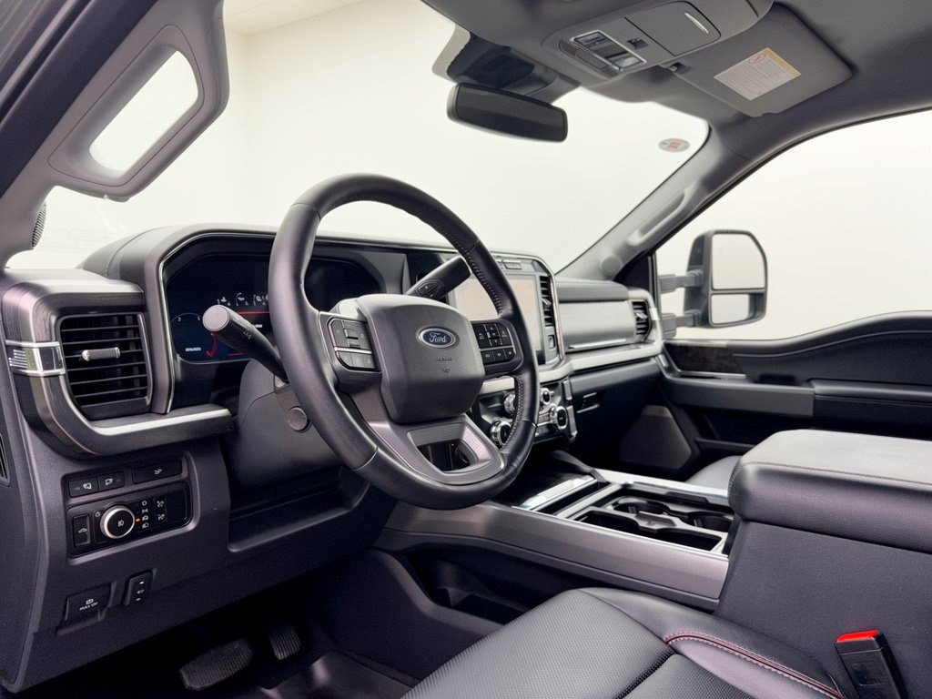 Used 2024 Ford F250 Lariat w/ Sport Appearance Package AWD/4WD image 4