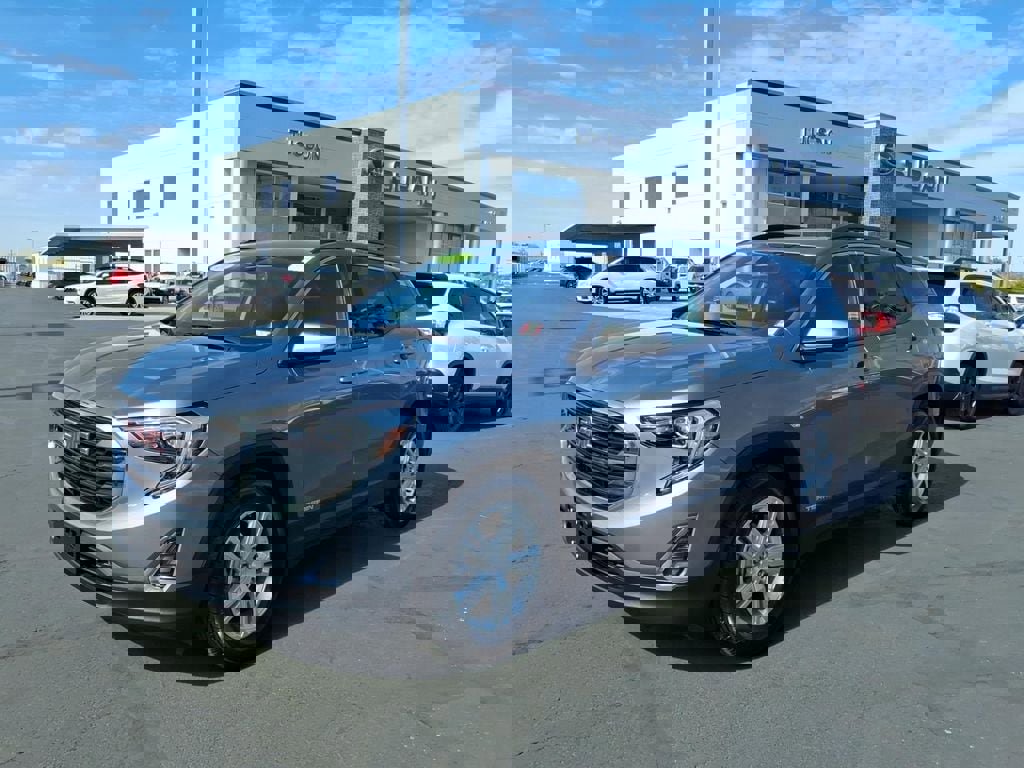 Used 2019 GMC Terrain SLE w/ Driver Convenience Package image 8