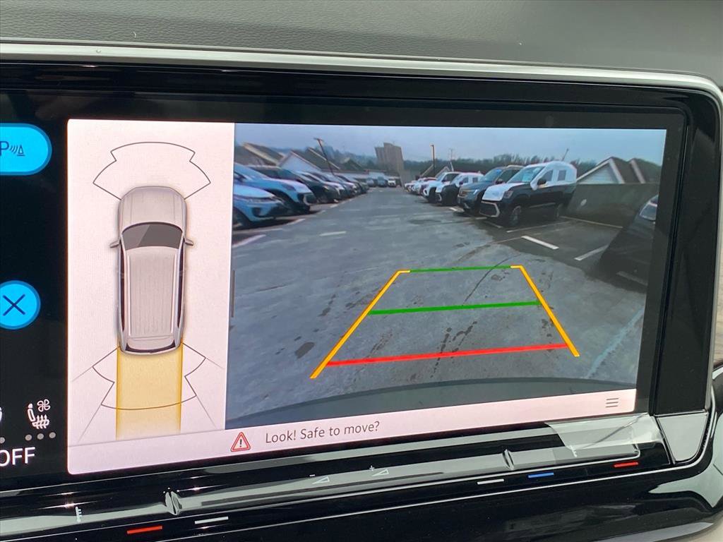 New 2026 Volkswagen Atlas SE image 9