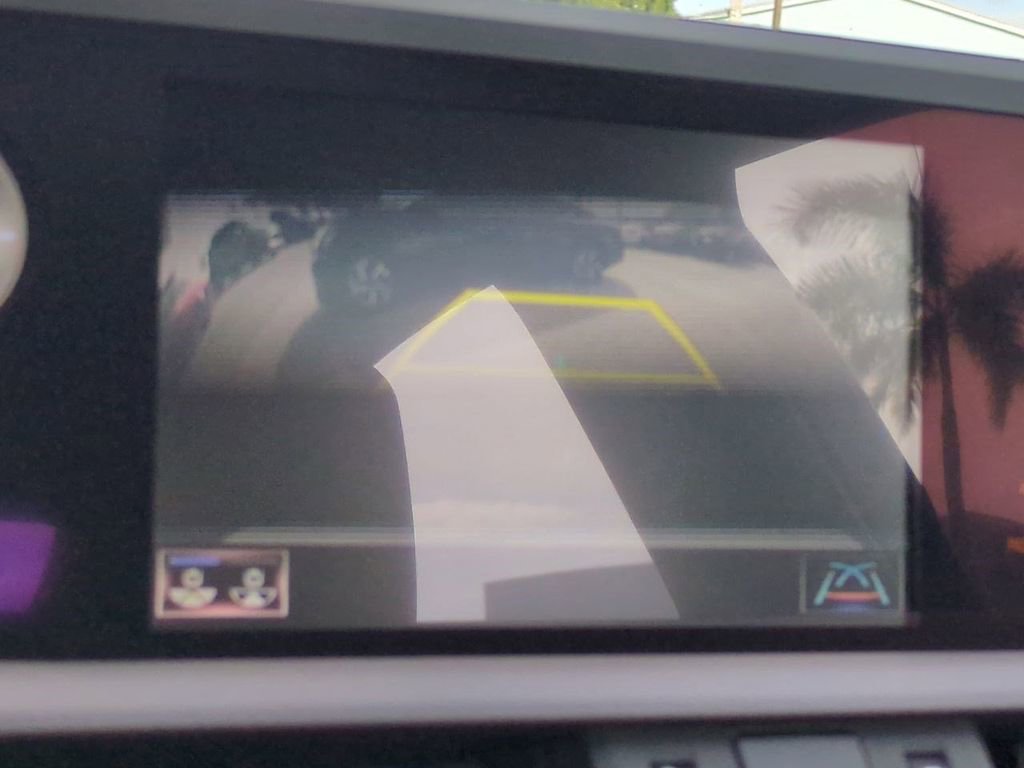 Used 2021 Lexus ES 350 350 w/ Premium Package image 21