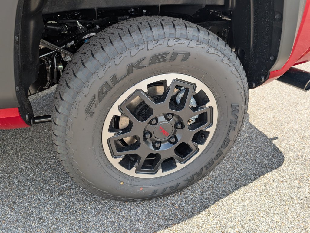 New 2026 Toyota Tacoma TRD Off-Road w/ TRD Off Road Premium Package AWD/4WD image 33