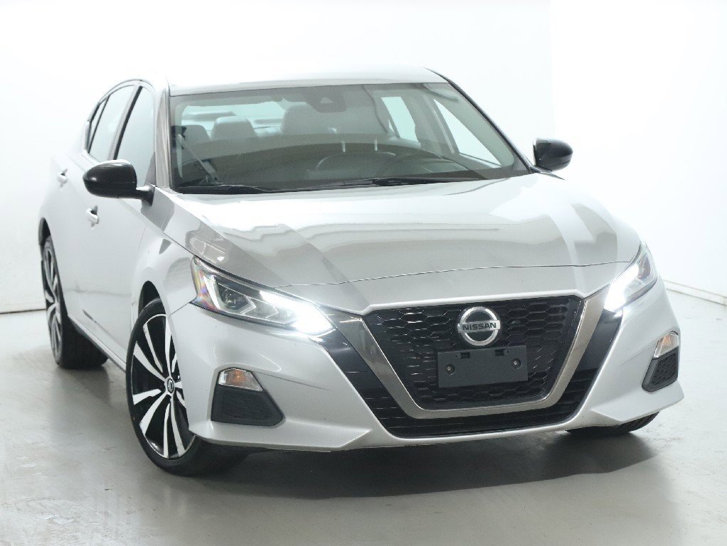 Used 2020 Nissan Altima 2.5 SR image 2