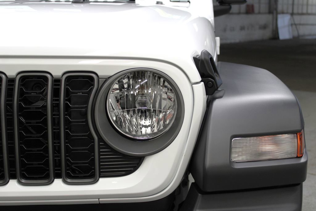 New 2026 Jeep Wrangler Sport S image 32