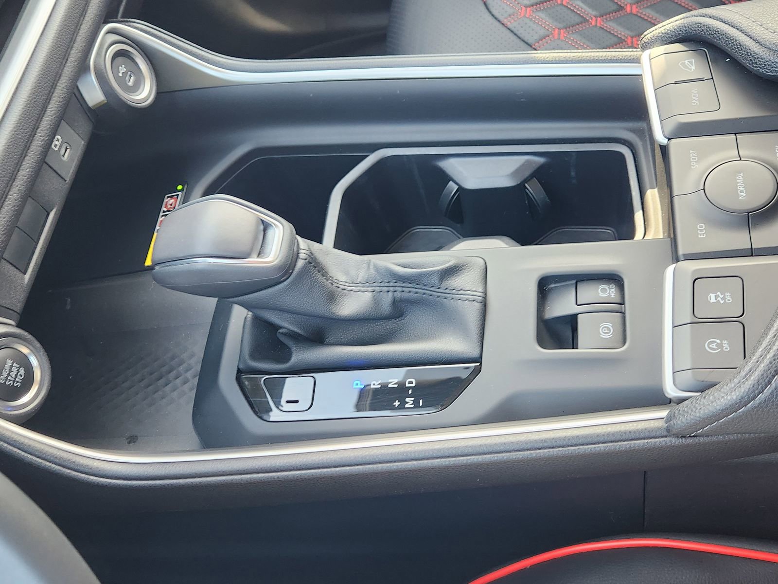 Used 2025 Toyota Grand Highlander AWD image 23