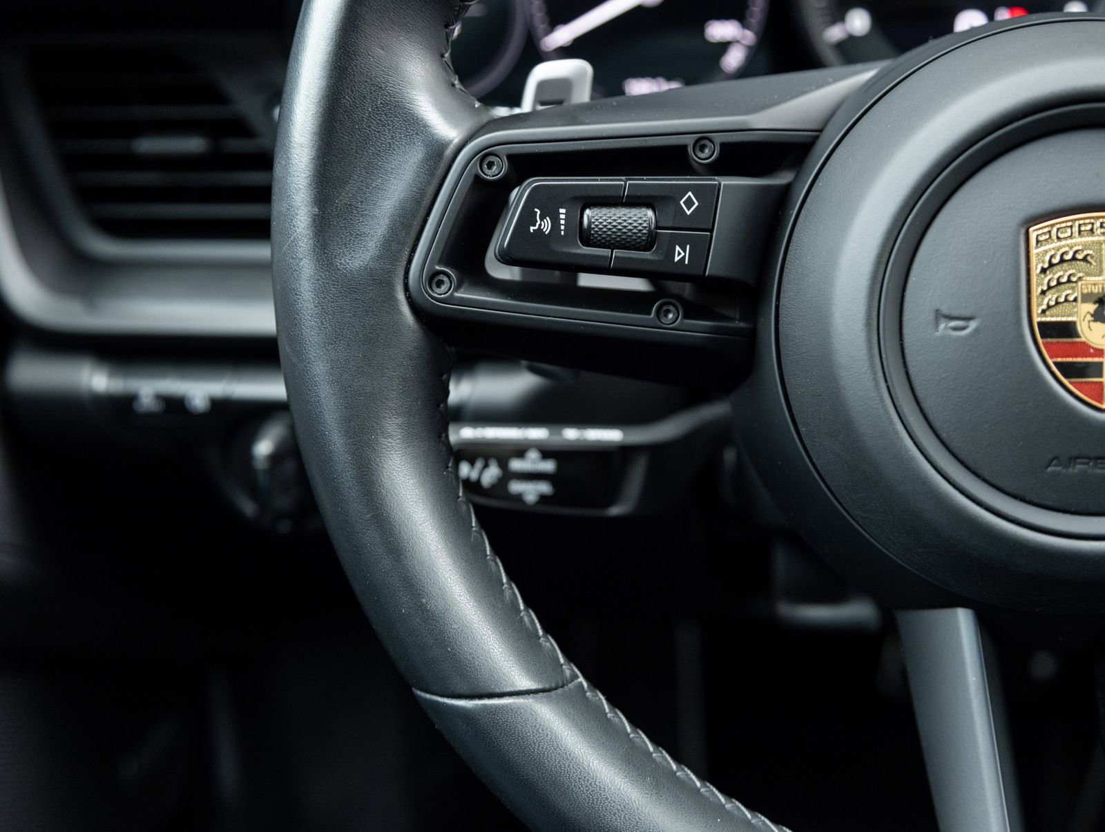 Certified 2023 Porsche 911 Carrera GTS RWD image 15