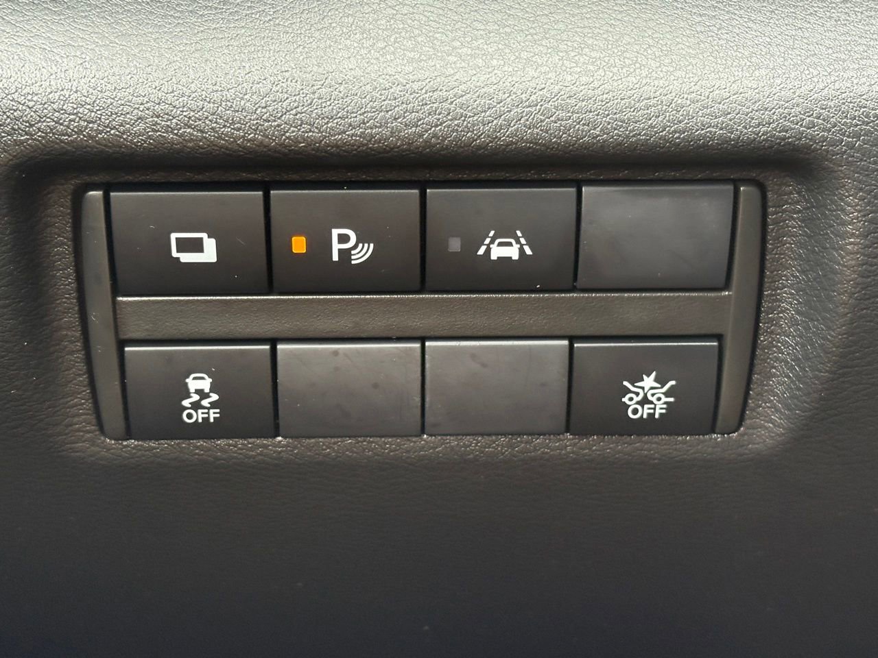Used 2022 Nissan Versa S FWD image 20