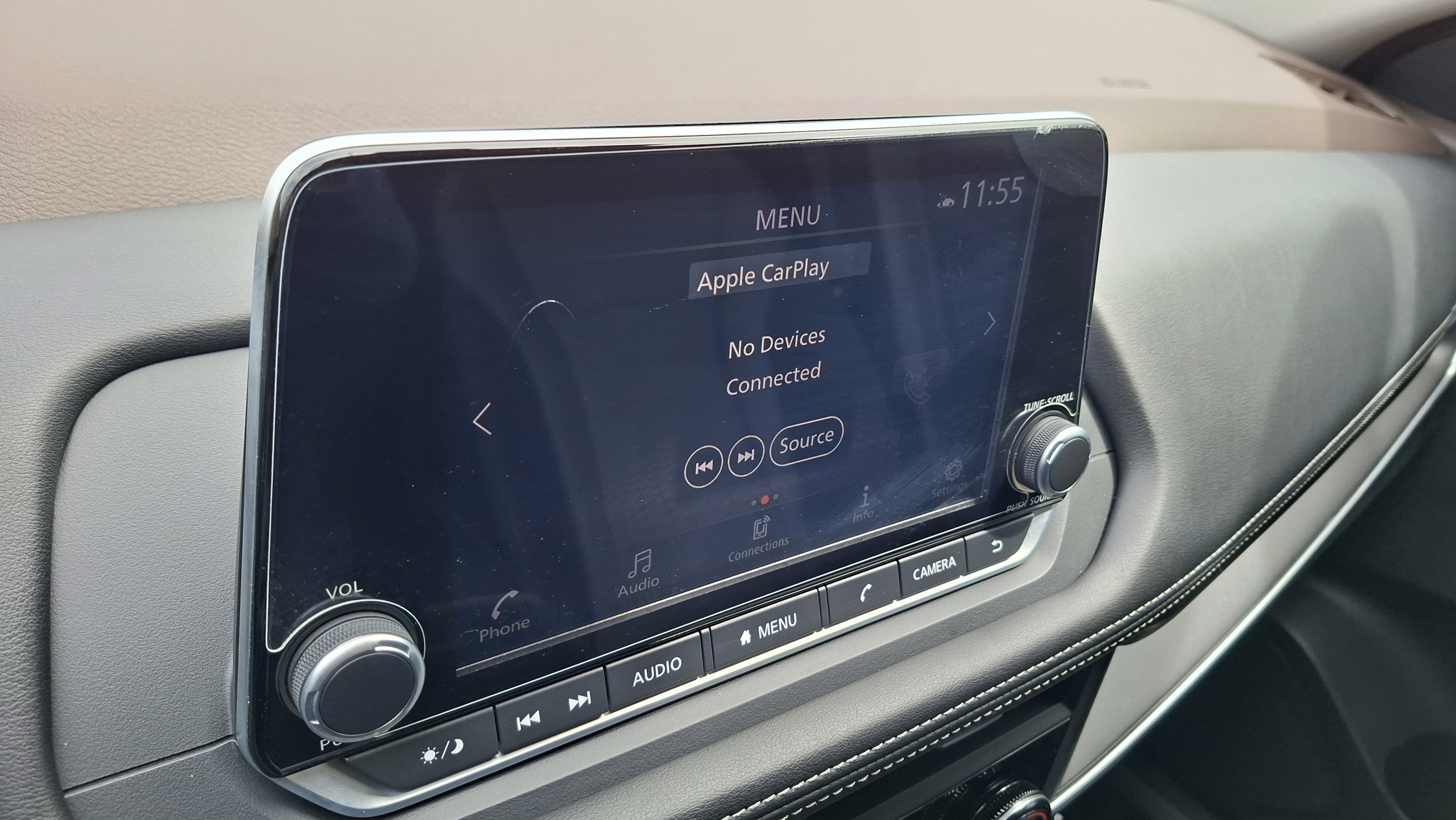 Used 2023 Nissan Rogue SV image 13