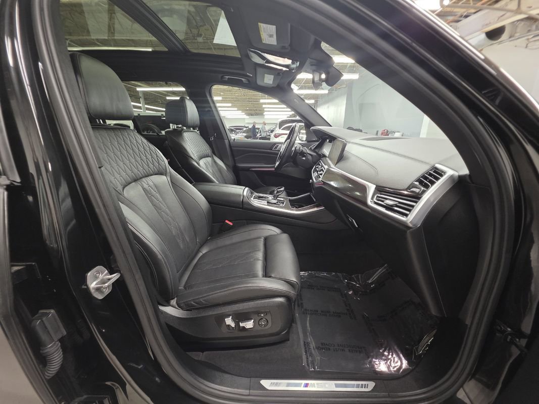Used 2022 BMW X5 M50i w/ Executive Package AWD/4WD image 23