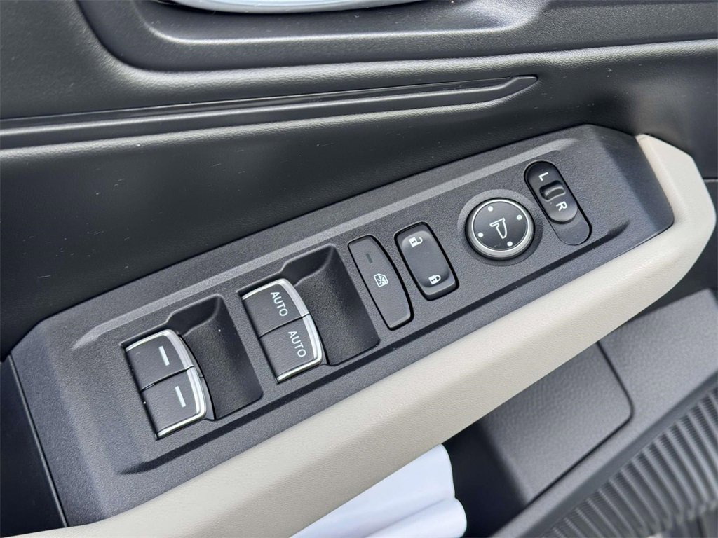 Certified 2023 Honda Accord EX image 15