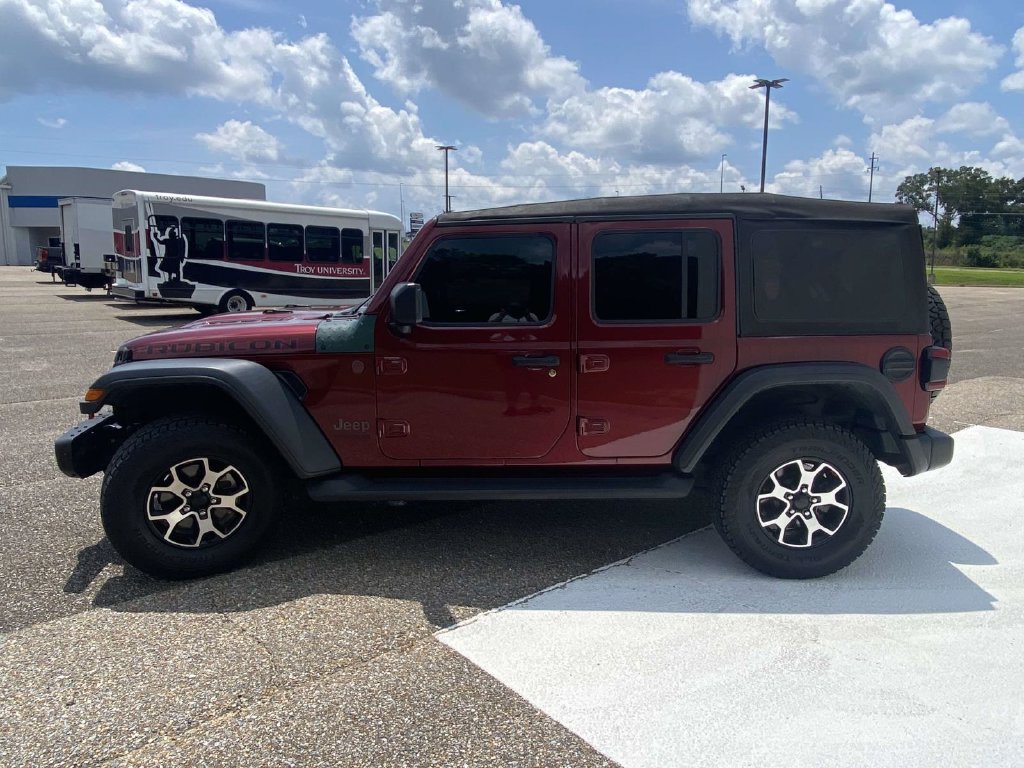 Used 2021 Jeep Wrangler Unlimited Rubicon w/ LED Lighting Group AWD/4WD image 4