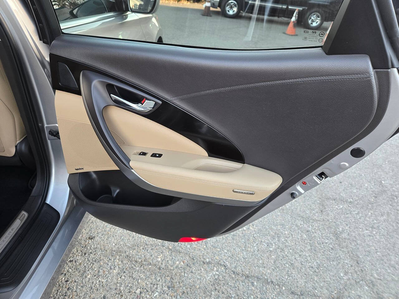 Used 2014 Hyundai Azera Limited FWD image 27