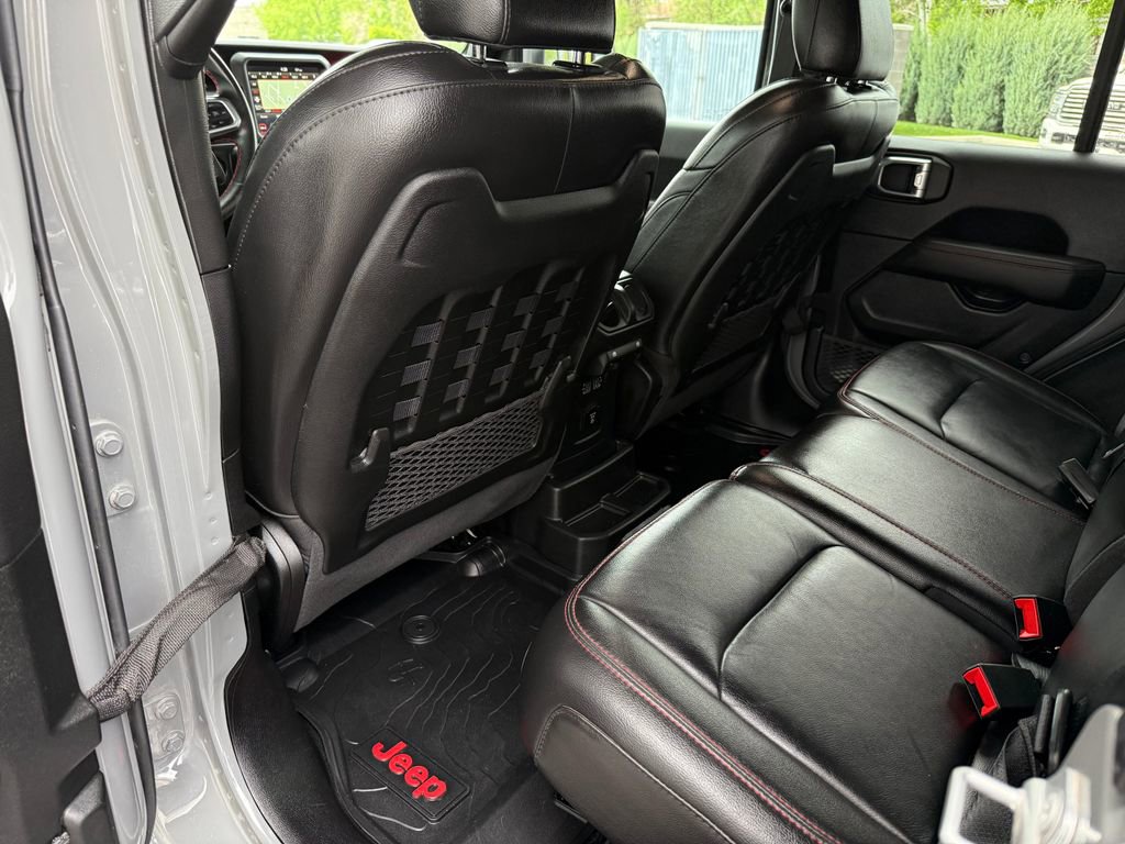 Used 2021 Jeep Wrangler Unlimited Rubicon AWD/4WD image 30