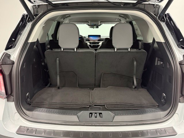 New 2026 Ford Explorer Active w/ Active Comfort Package AWD/4WD image 28
