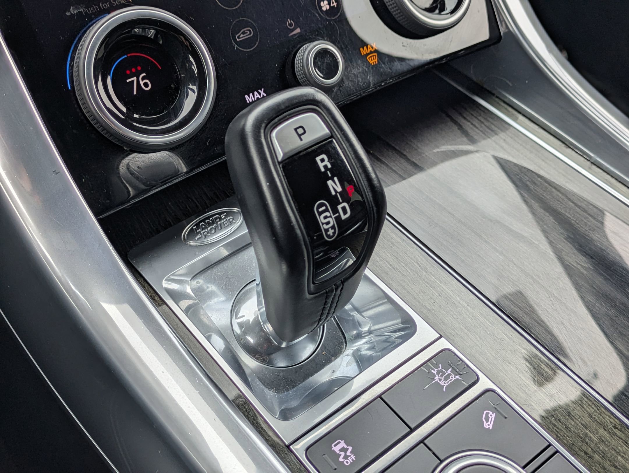 Used 2020 Land Rover Range Rover Sport HSE Dynamic image 16