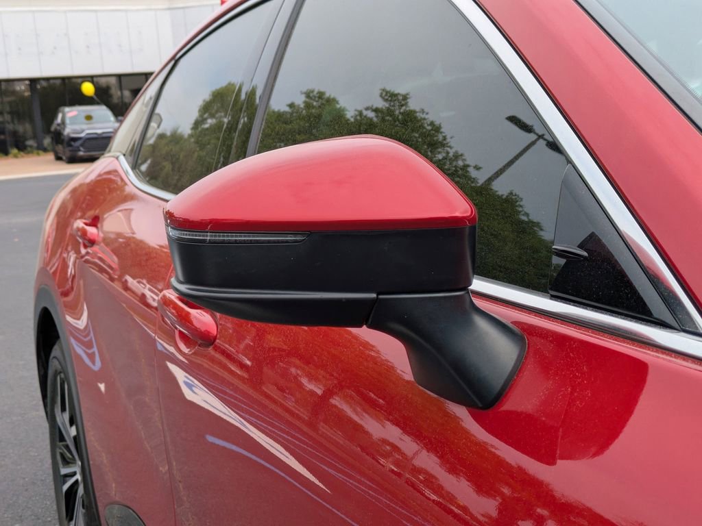 Used 2023 Toyota Crown Limited image 11