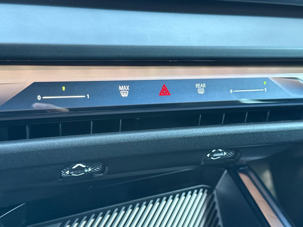 Used 2025 BMW X3 xDrive30i w/ Premium Package image 31