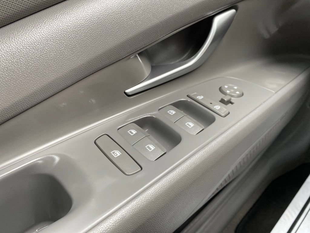 Certified 2023 Hyundai Elantra SEL FWD image 23