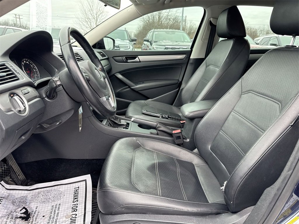 Used 2014 Volkswagen Passat 1.8T Wolfsburg Edition image 17