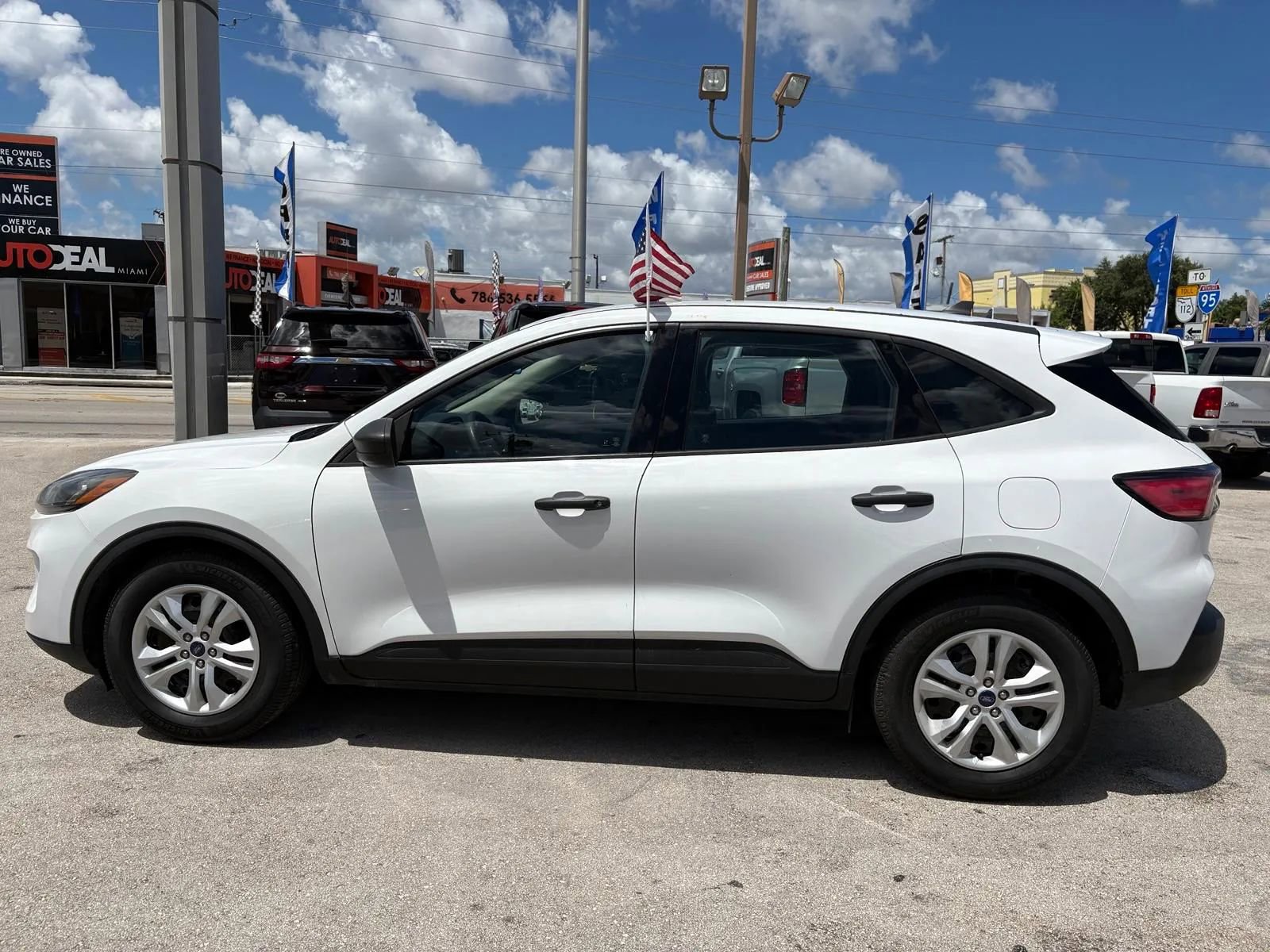 Used 2020 Ford Escape S image 10
